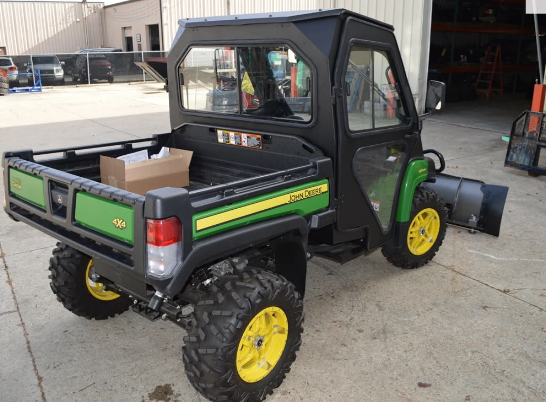 John Deere Gator XUV for snow plow - Image 4